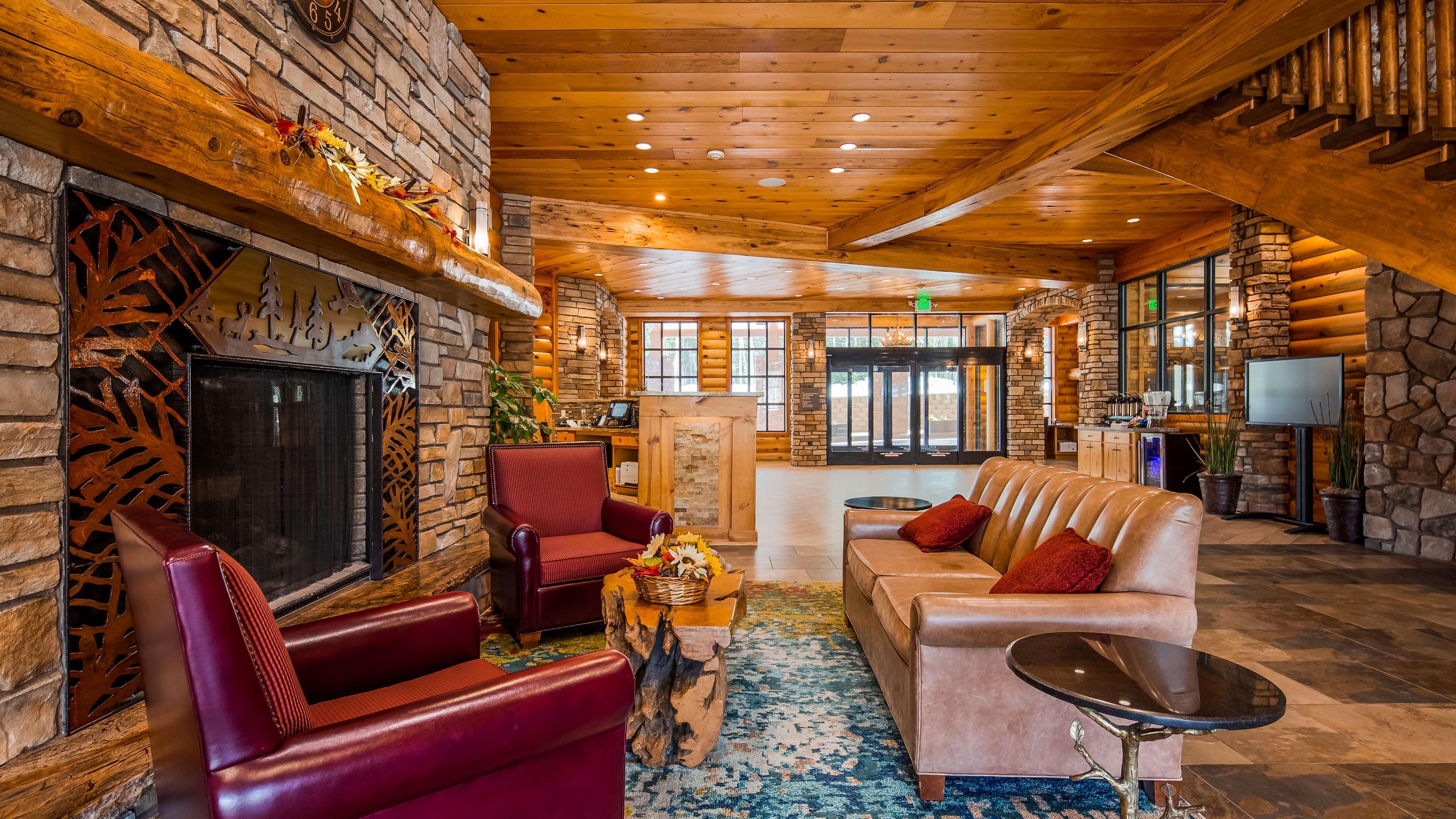 Best Western Plus Green Mill Village Hotel & Suites Arcola Exterior photo