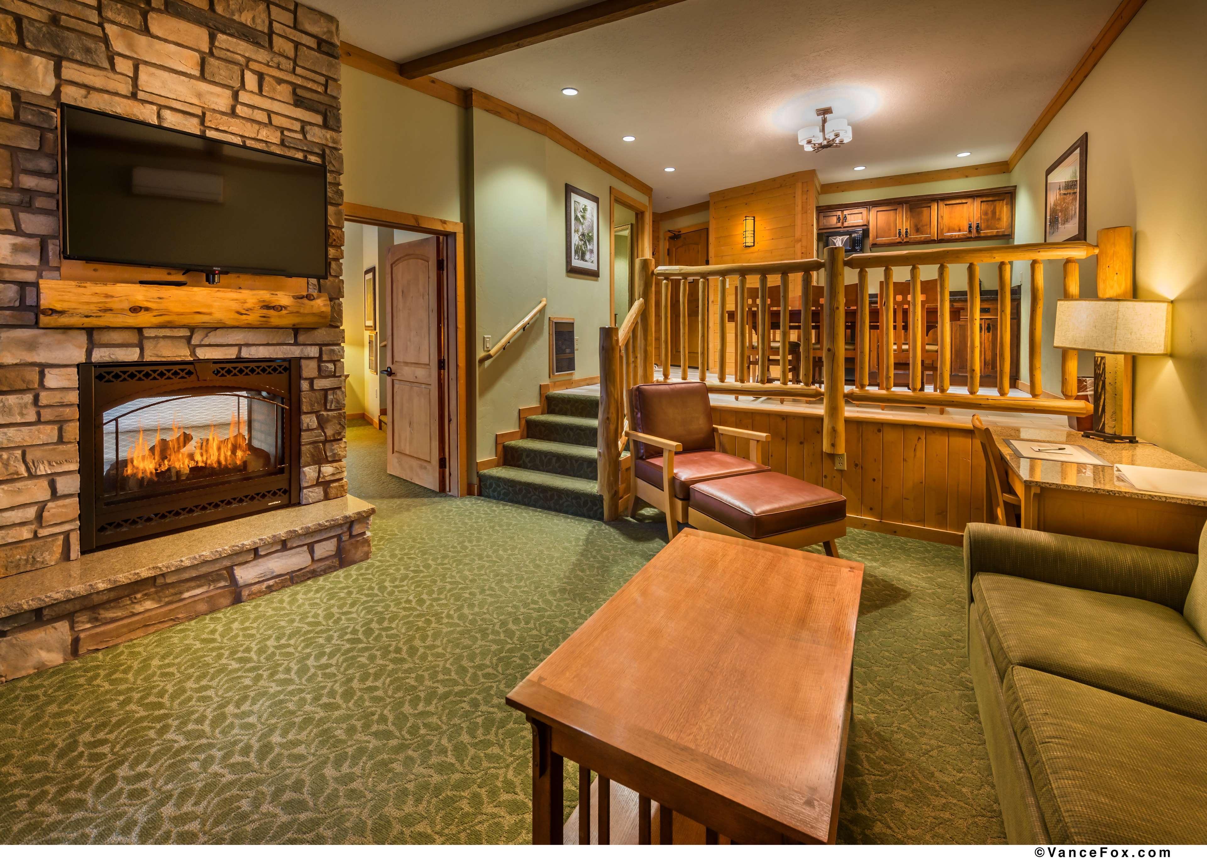 Best Western Plus Green Mill Village Hotel & Suites Arcola Exterior photo