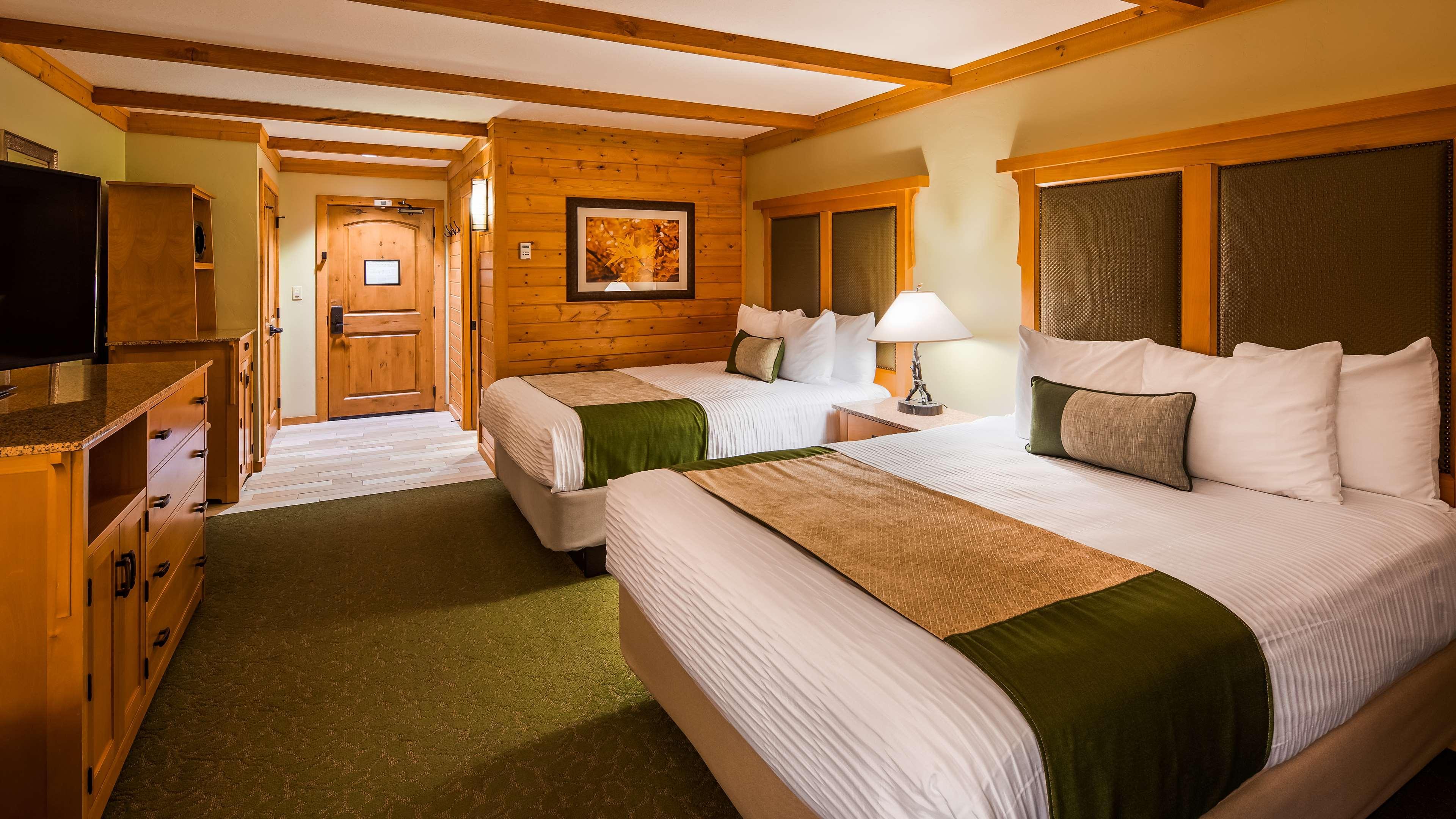 Best Western Plus Green Mill Village Hotel & Suites Arcola Exterior photo