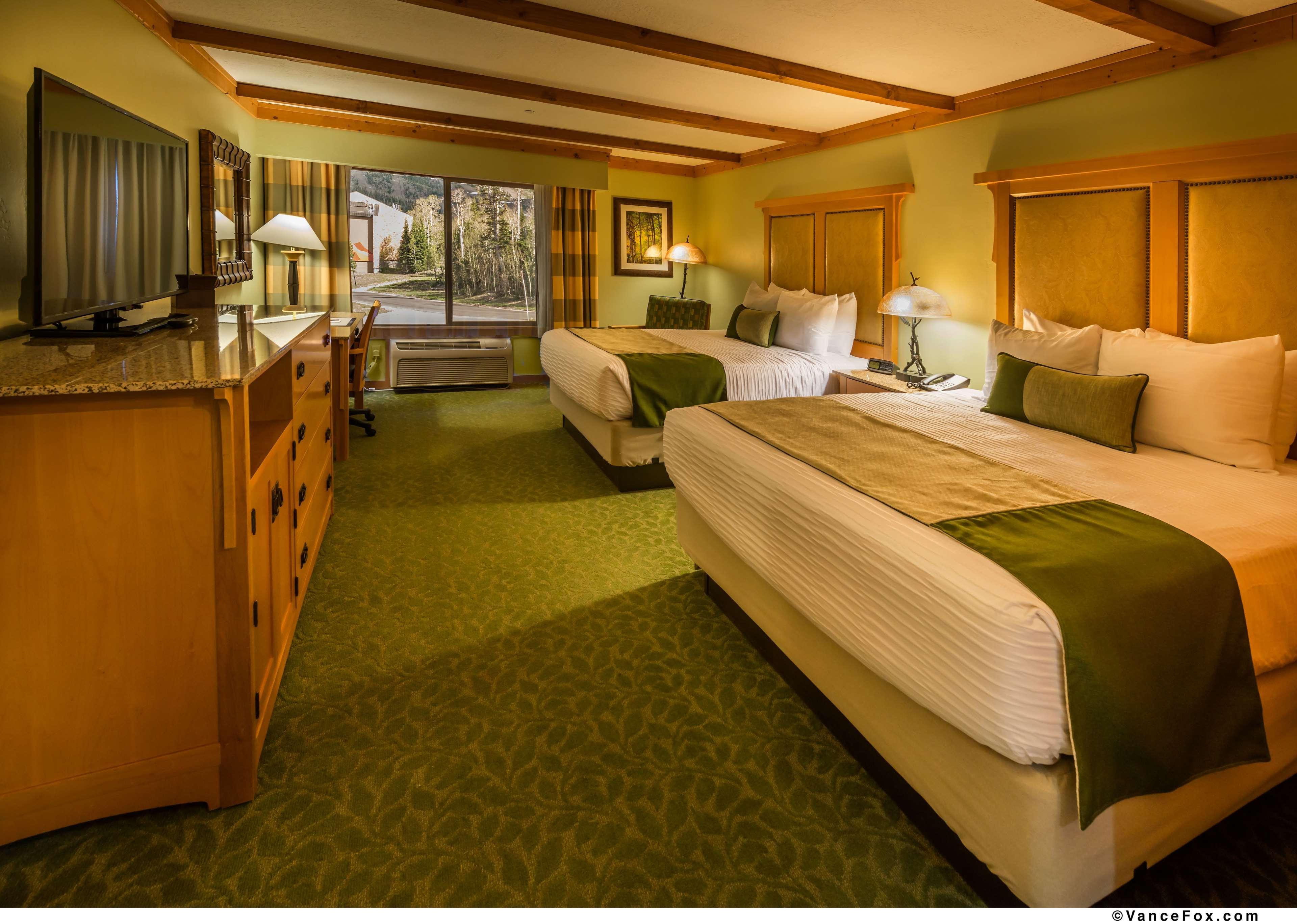 Best Western Plus Green Mill Village Hotel & Suites Arcola Exterior photo